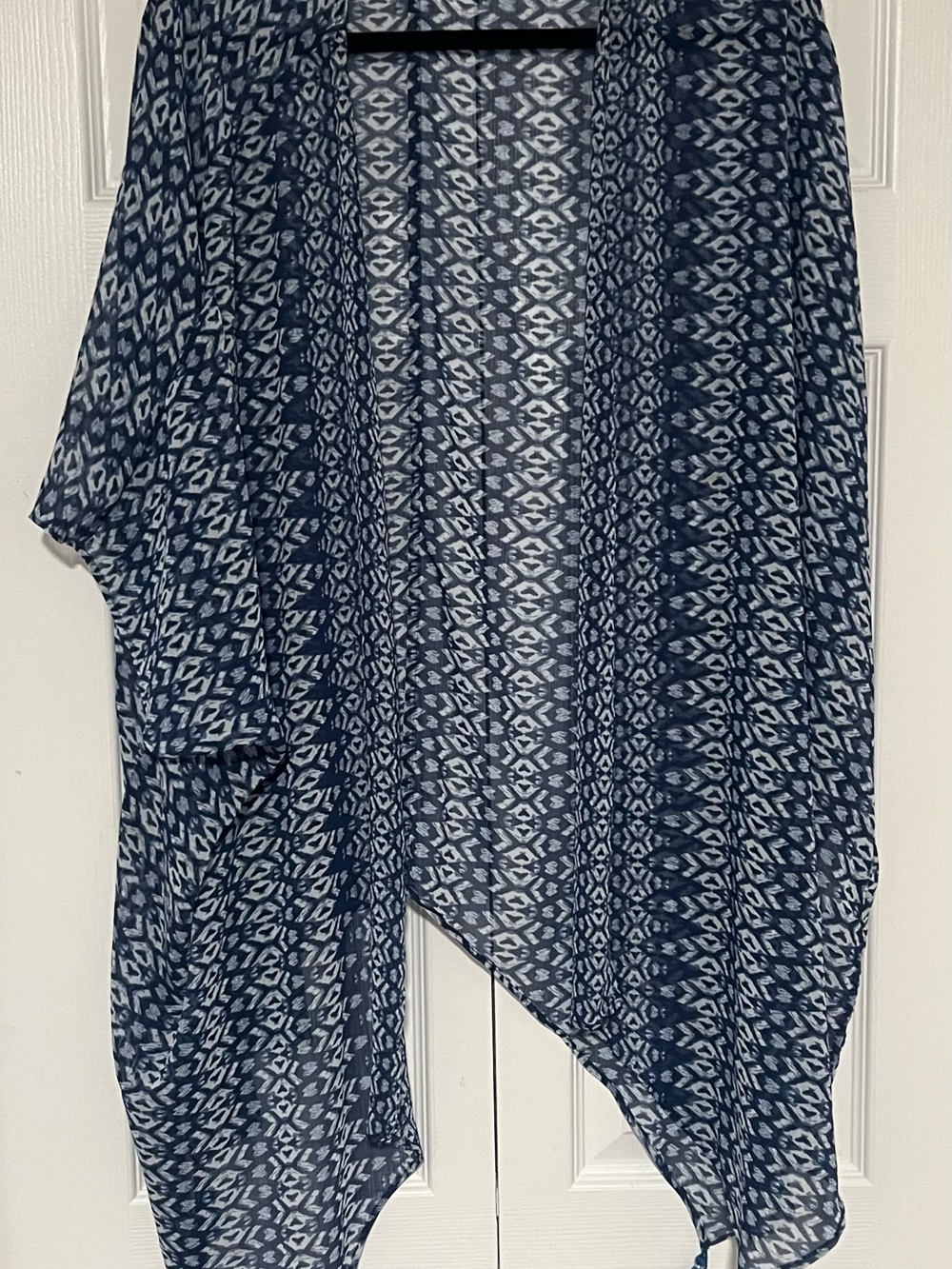 Gibson Latimer Navy & White Geometric Open Kimono